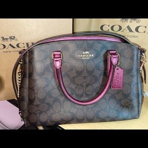 Authentic coach bag. Used 2 times no signs of use except inside the bag